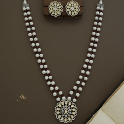 Hiranika Dual Tone Kundan Long Neckpiece With Earring