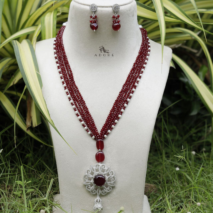 Vardhani Long Neckpiece With Earring