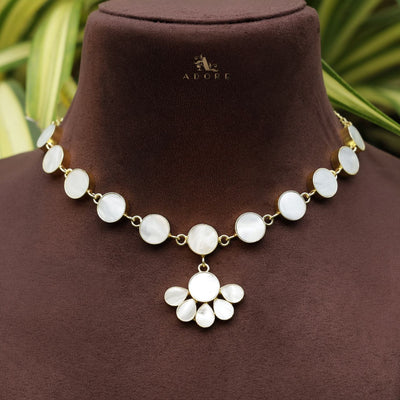 Round MOP Half Flower Neckpiece