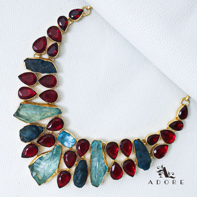 Esthera Neckpiece