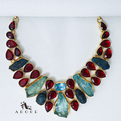 Esthera Neckpiece