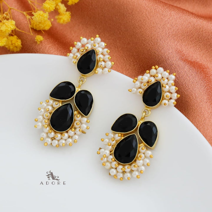 Tetra Glossy Drop Cluster Pearl Earring