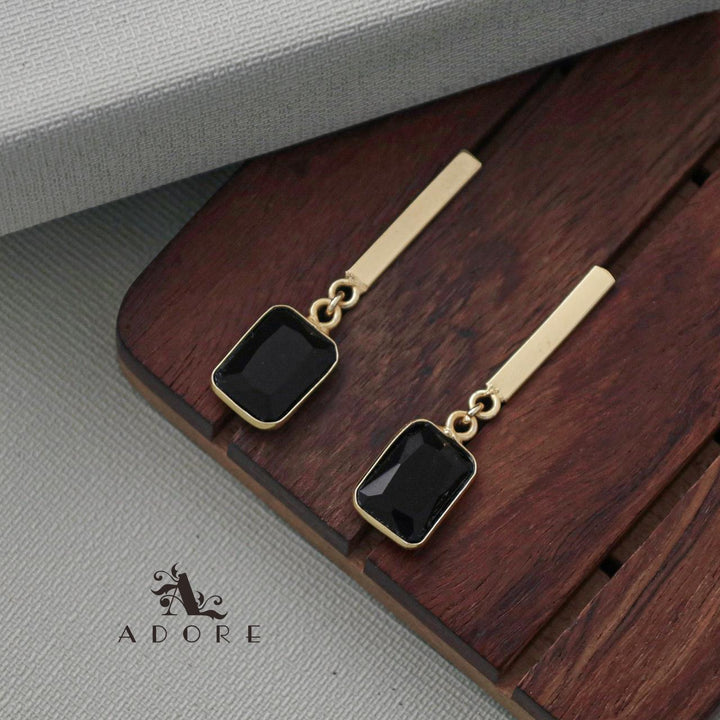 Thanviya Rectangle Glossy Earring