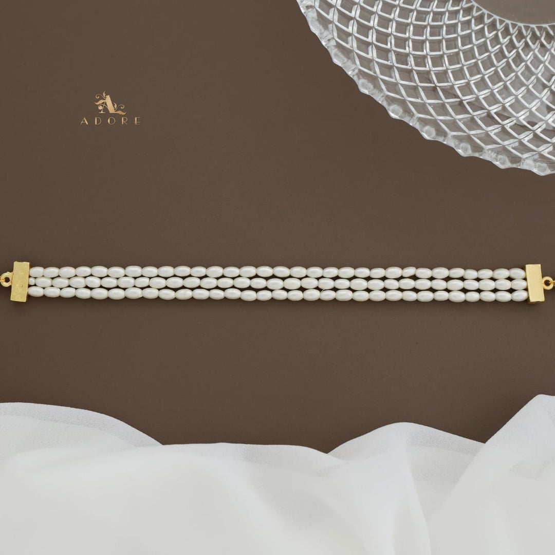Rice Pearl 3 Layer Choker