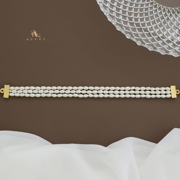 Rice Pearl 3 Layer Choker