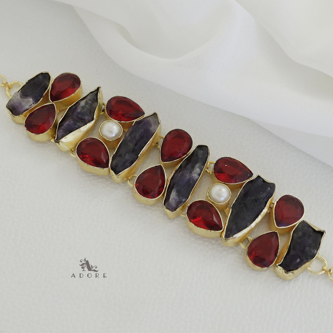 Lamiya Choker