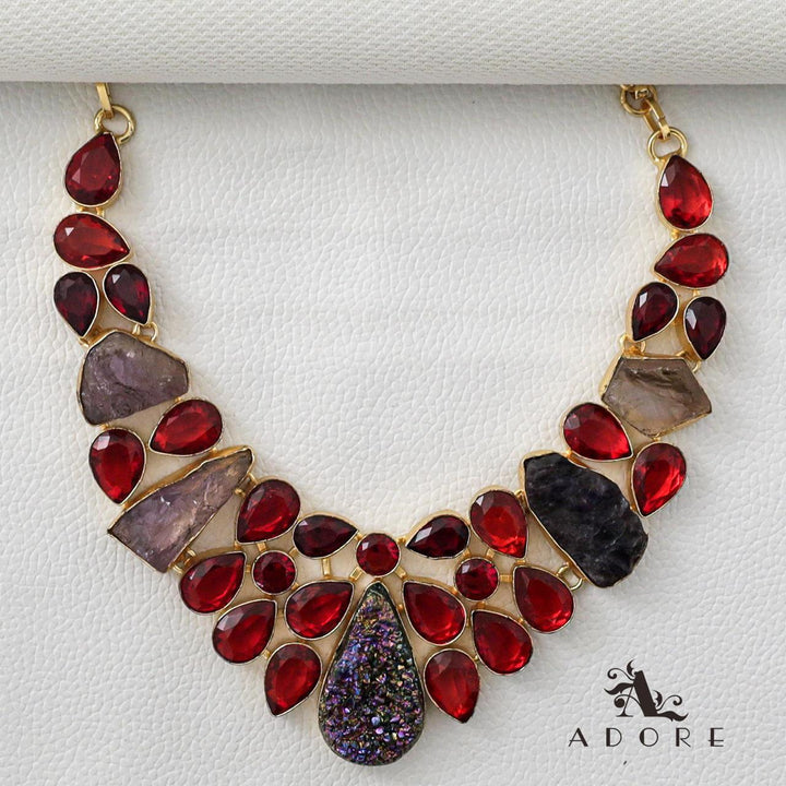 Blessly Neckpiece