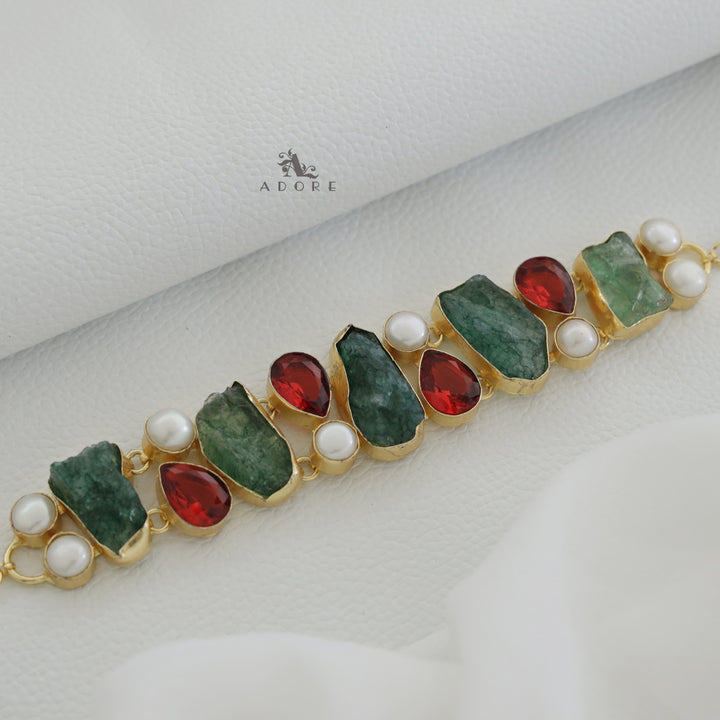 Alankritha Pearl Choker