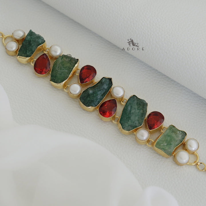 Alankritha Pearl Choker