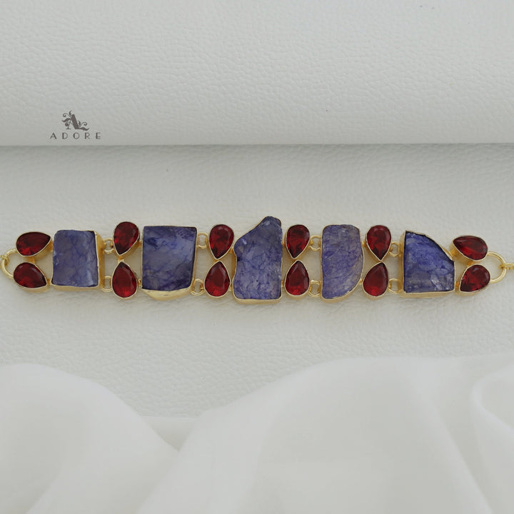 Clevera Choker