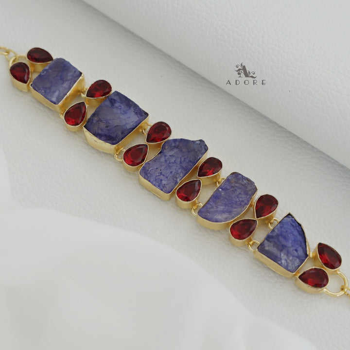 Clevera Choker