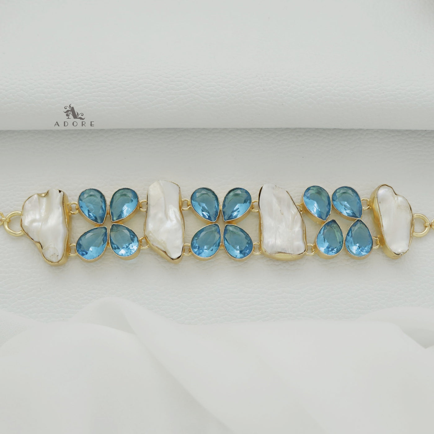 Aamya Evani Baroque  Choker