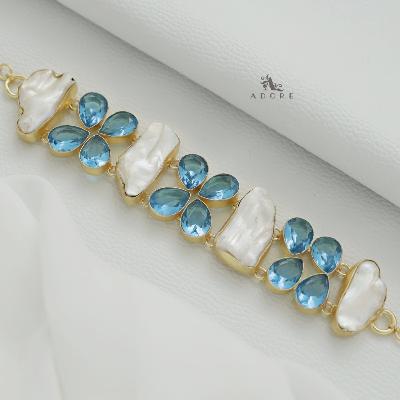 Aamya Evani Baroque  Choker