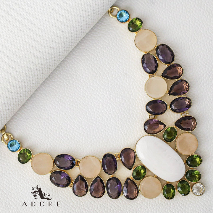 Bhanumi Neckpiece