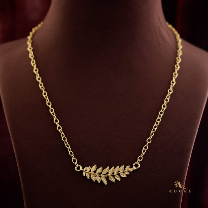 Golden Leafy Neckpiece