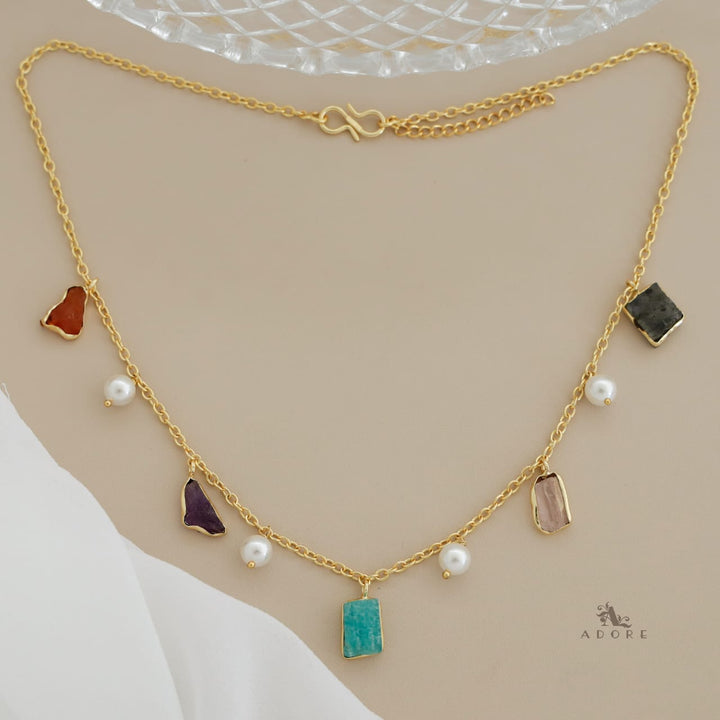 Mawar Raw Stone Pearl Neckpiece