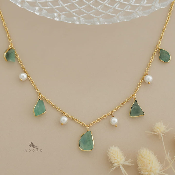 Mawar Raw Stone Pearl Neckpiece