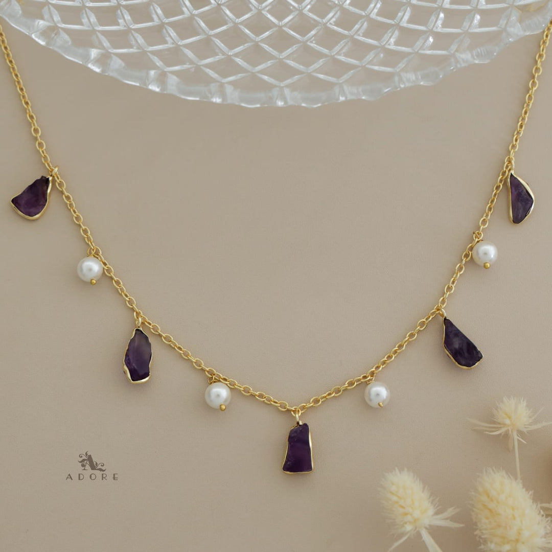 Mawar Raw Stone Pearl Neckpiece