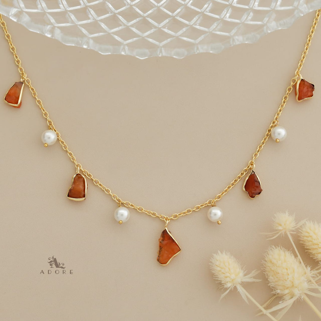 Mawar Raw Stone Pearl Neckpiece