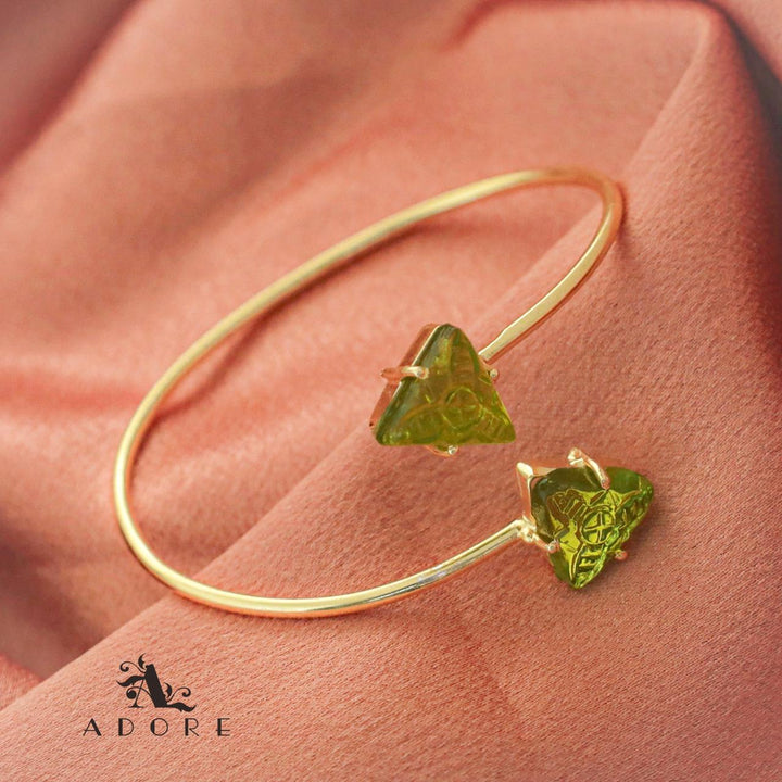 Thasvi Dual Carved Triangle Bangle