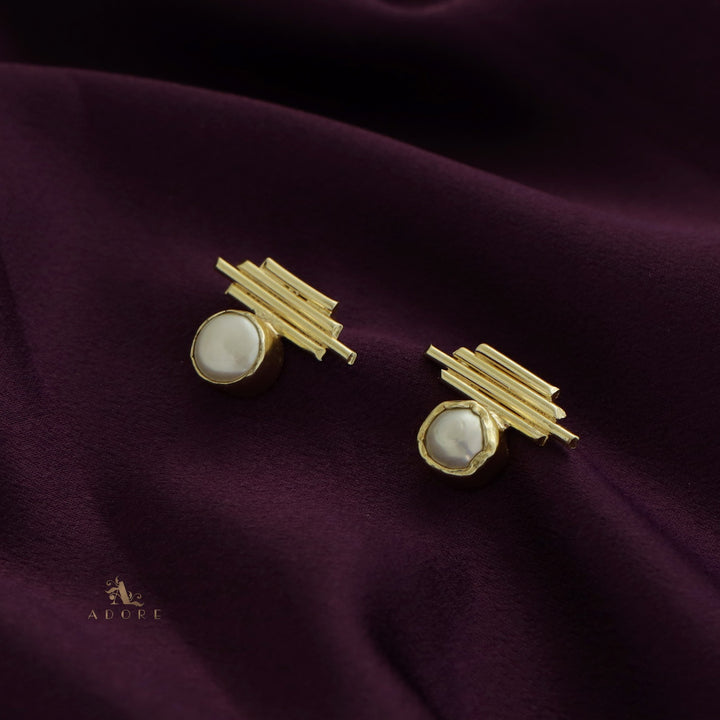 Golden Sticky Lines Baroque Earring