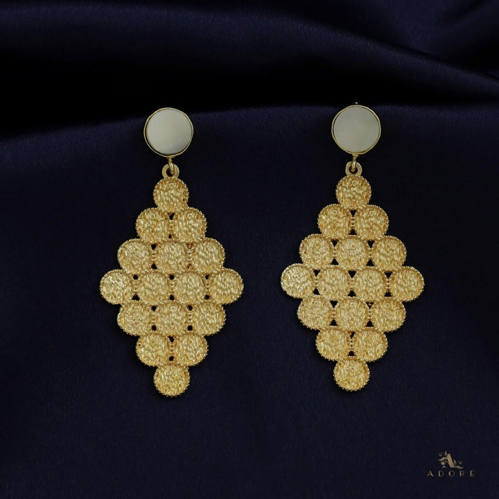 Golden Nixa Honey Comb Earring