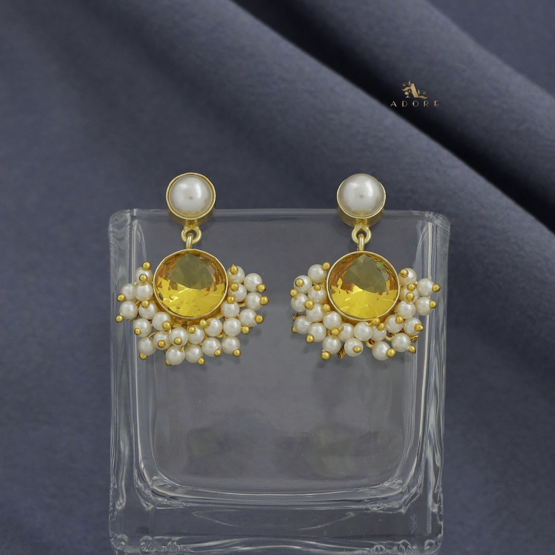 Yelo Pearly Round Glossy Cluster Pearl Earring