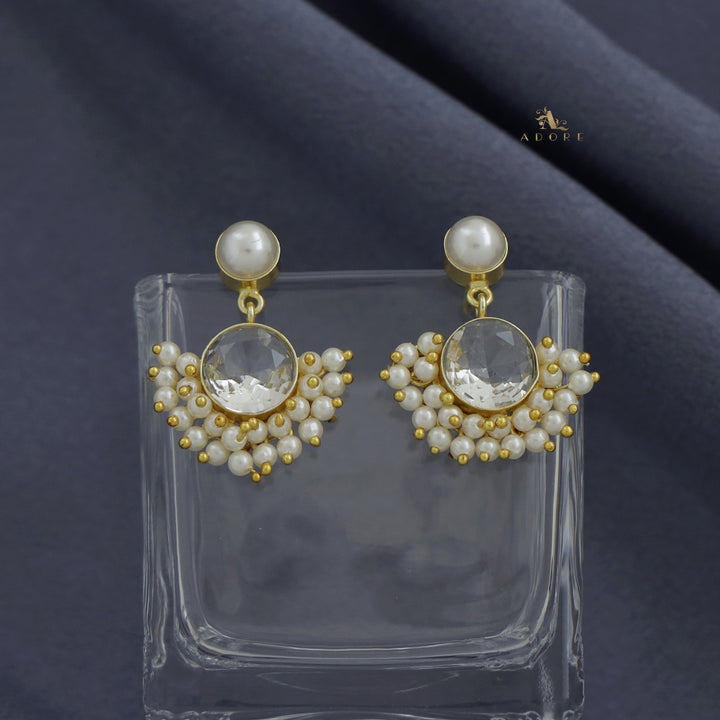 Yelo Pearly Round Glossy Cluster Pearl Earring