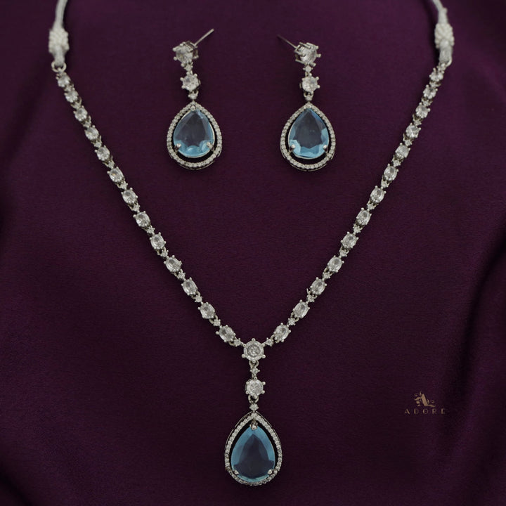 Silver Mirielle Glossy Drop Neckpiece With Earring