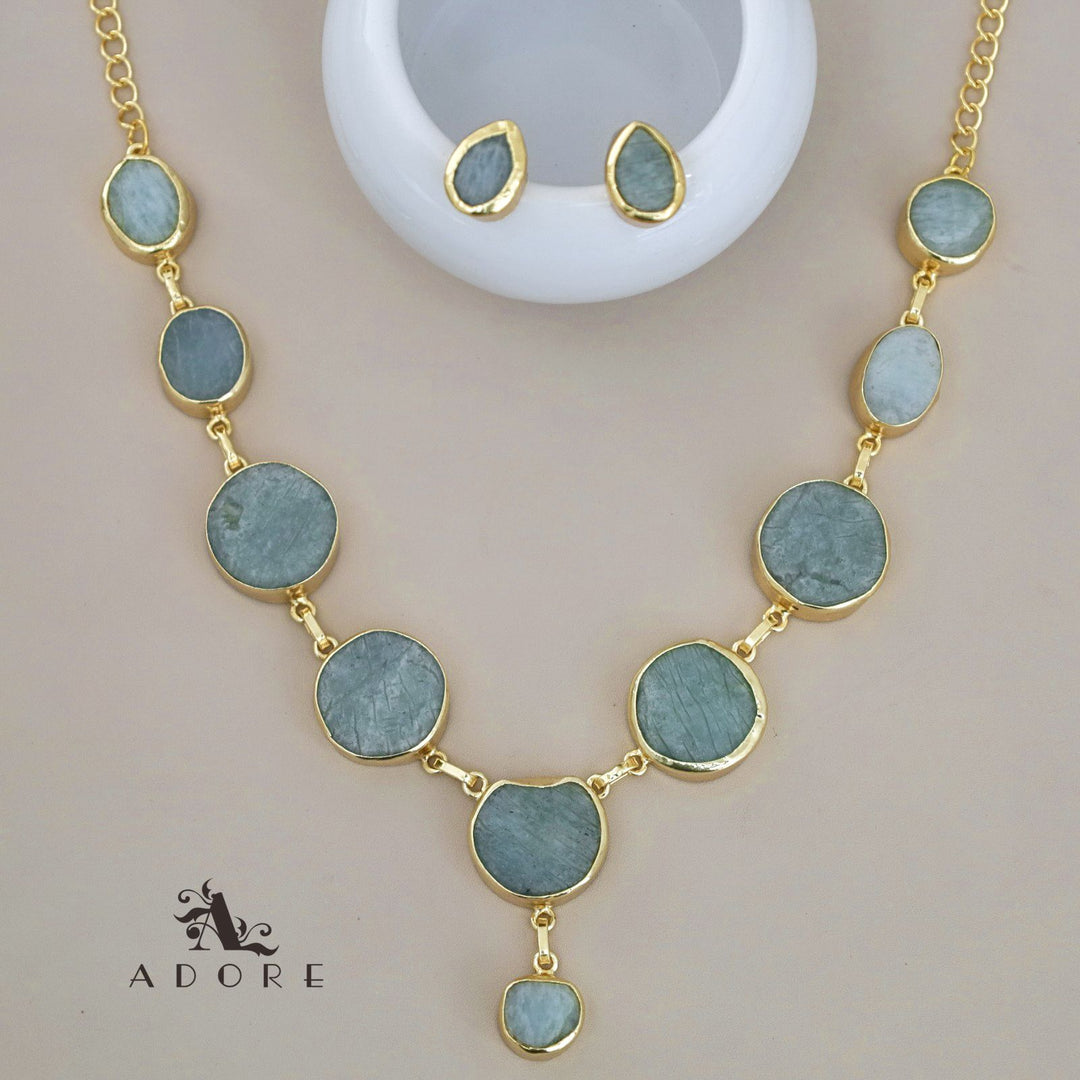 Marleigh Raw Stone Neckpiece With Stud