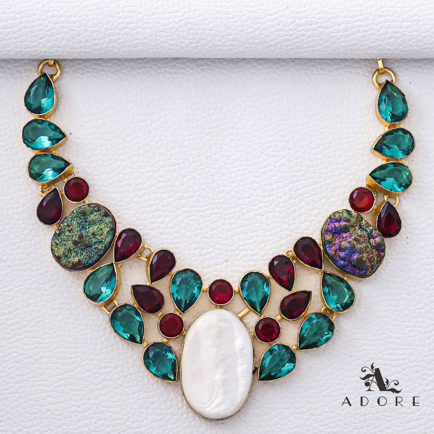 Azaria Neckpiece