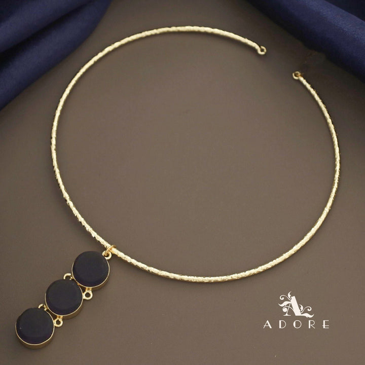 Textured Kendall 3 Stone Neck Cuff