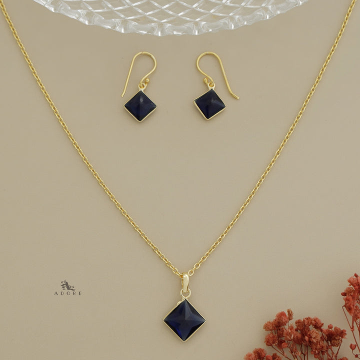 Alyvia Diamond Glossy Neckpiece With Drop