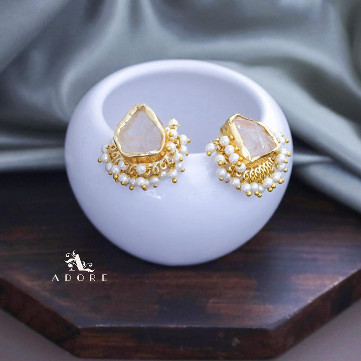 Cleo Raw Stone Cluster Pearl Earring