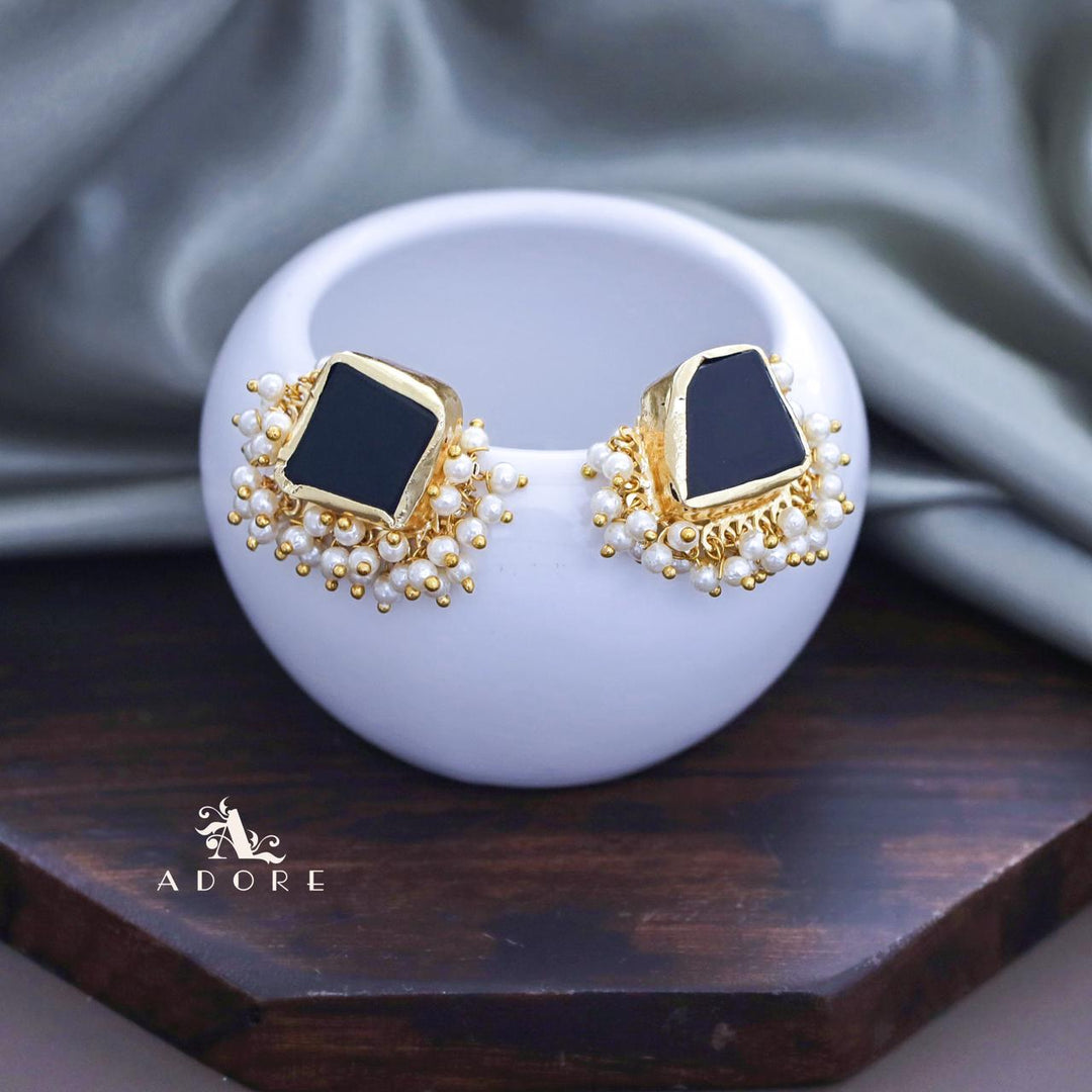 Cleo Raw Stone Cluster Pearl Earring