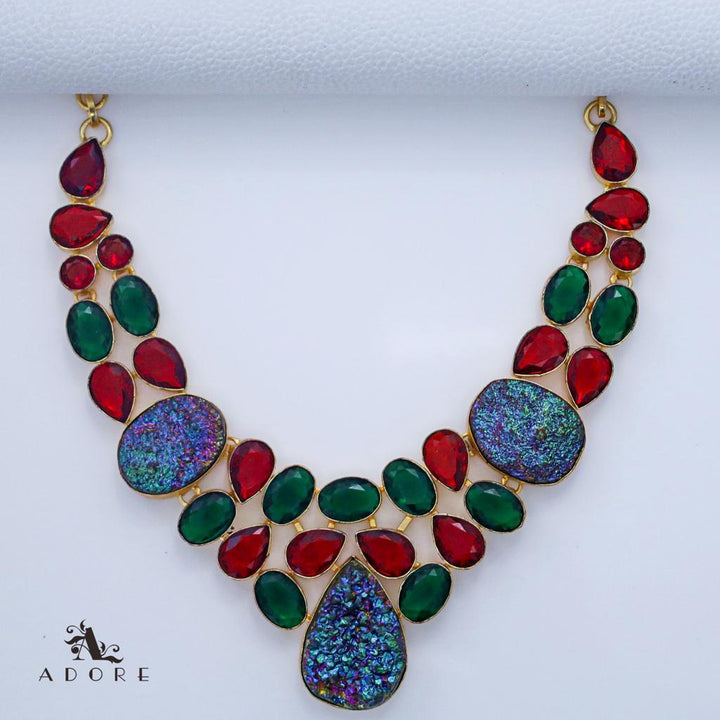 Zanzi Neckpiece