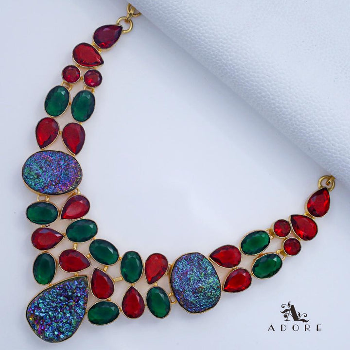 Zanzi Neckpiece