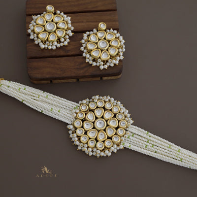 Samvritha Kundan Choker With Earrings