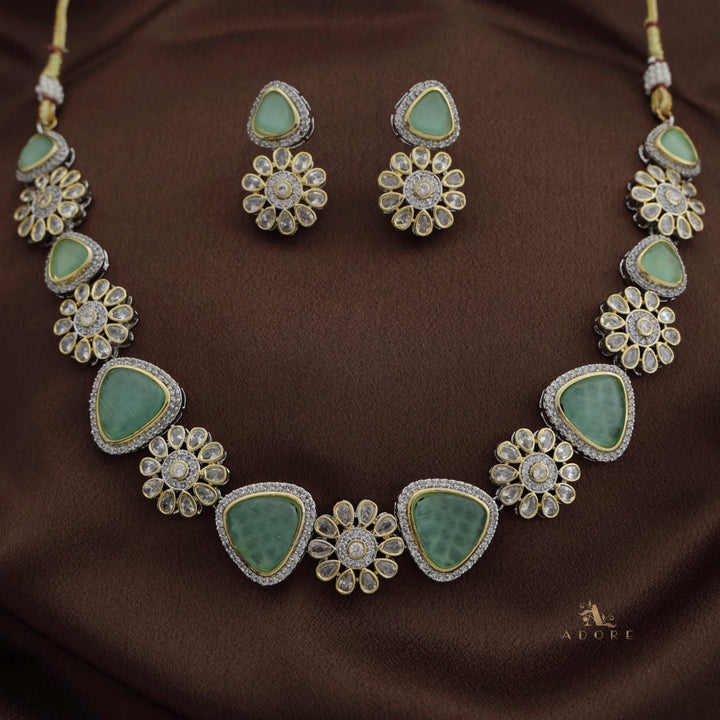Theerdha Dual Tone Neckpiece With Earring