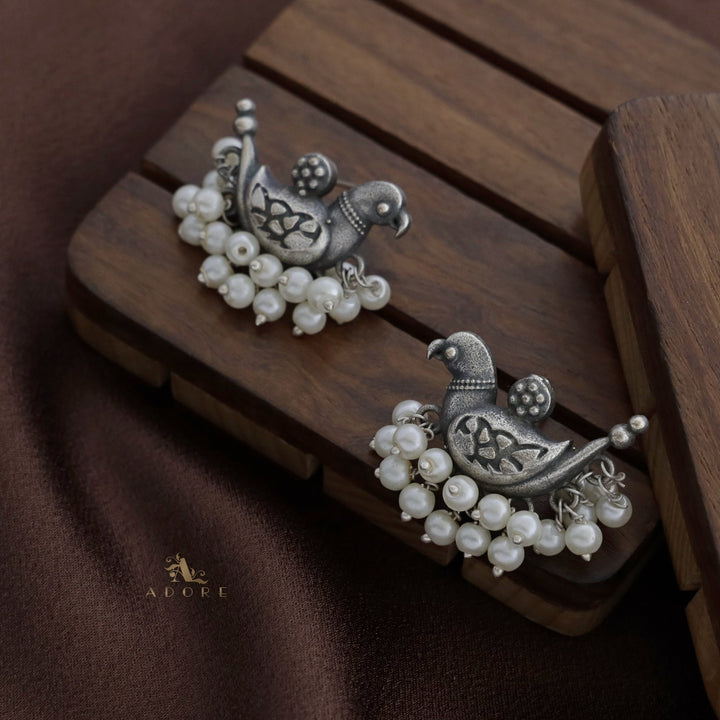 Pearly Pigeon Antique Earring