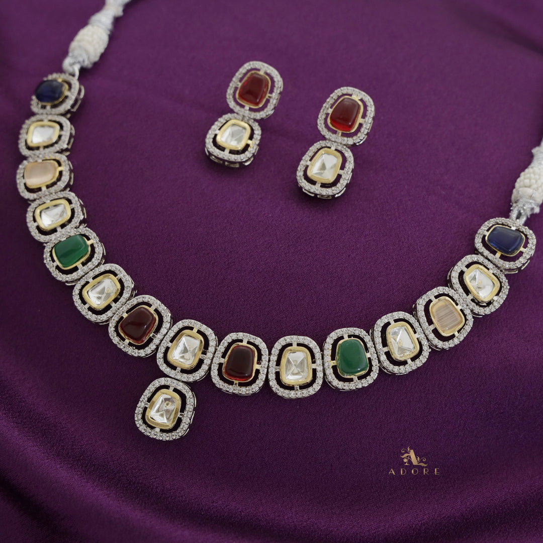 Amudha Kundan Neckpiece With Earring