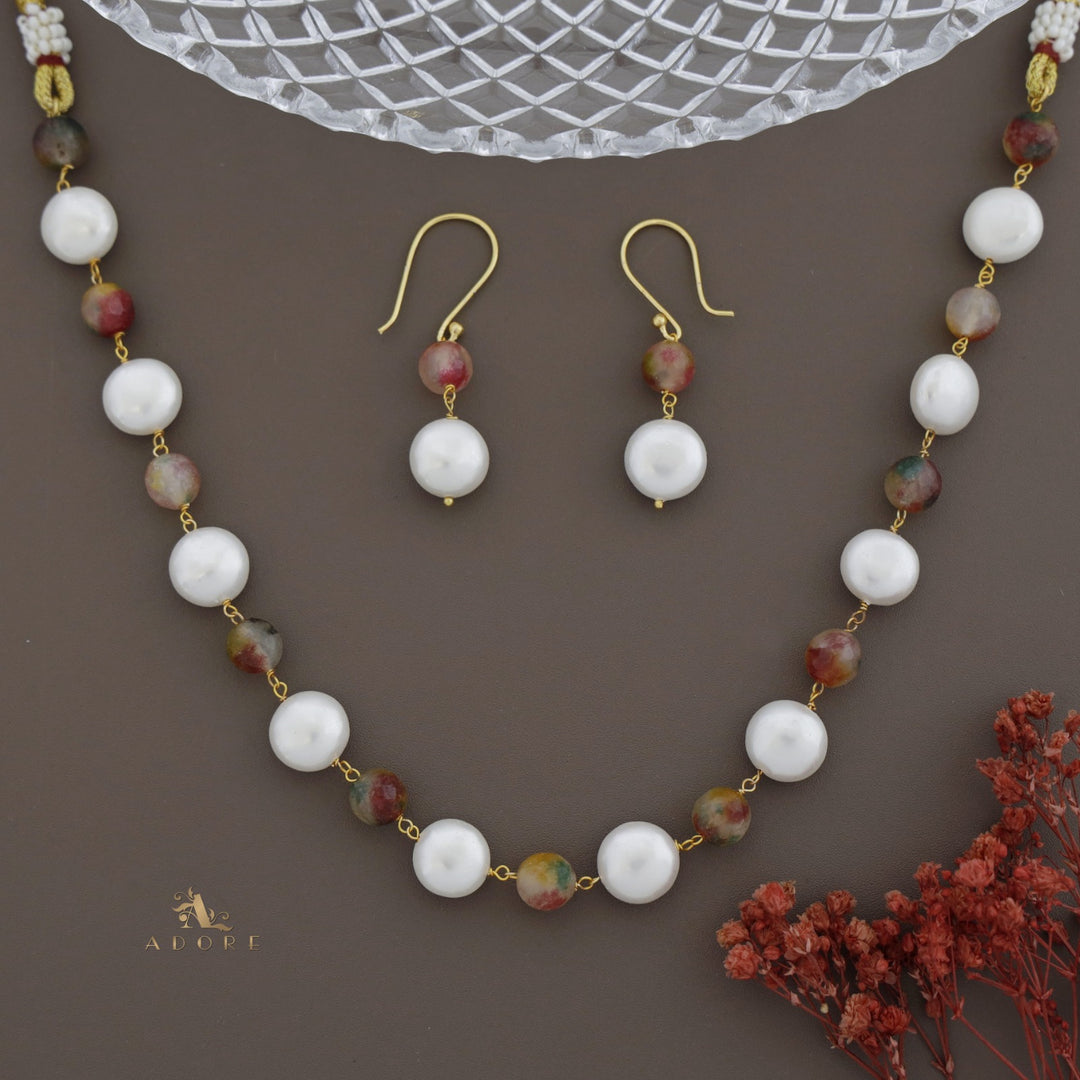 Harriet Pearl Neckpiece With Drop