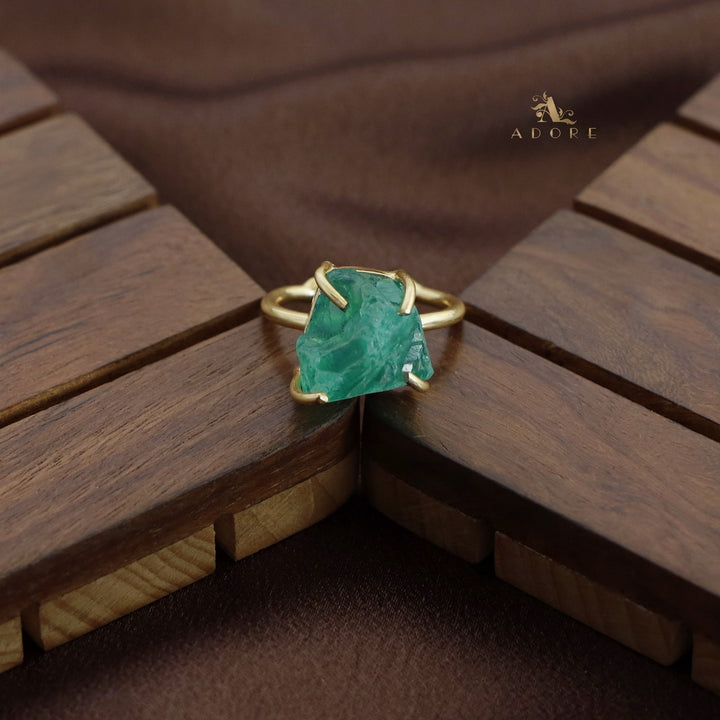 Dilrupa Raw Stone Ring