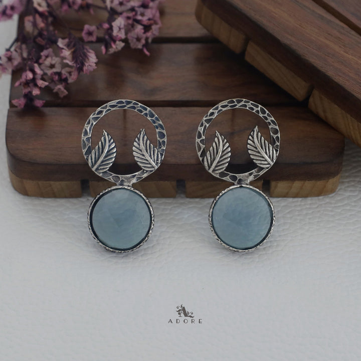 Round Leafy Glossy Earring