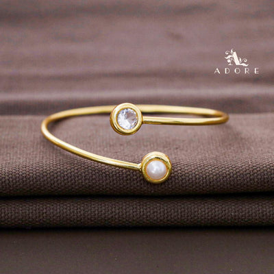 Round Glossy + Pearl Bangle
