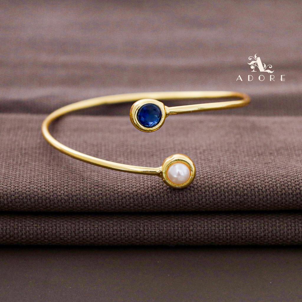 Round Glossy + Pearl Bangle