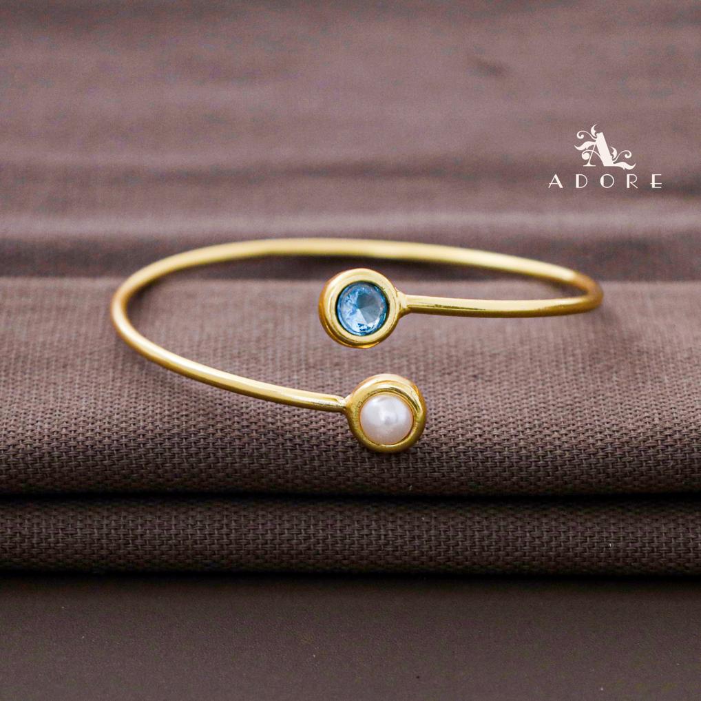 Round Glossy + Pearl Bangle
