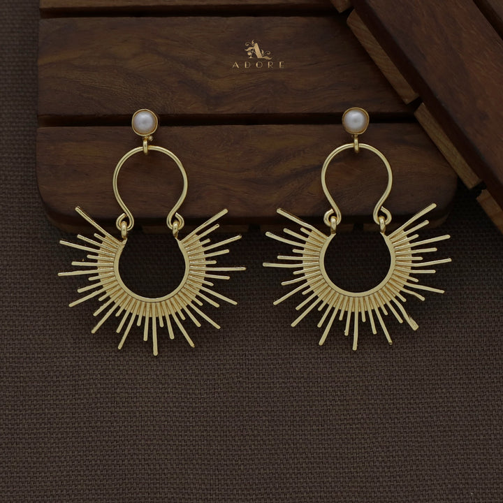Pearly Golden Sun Earring