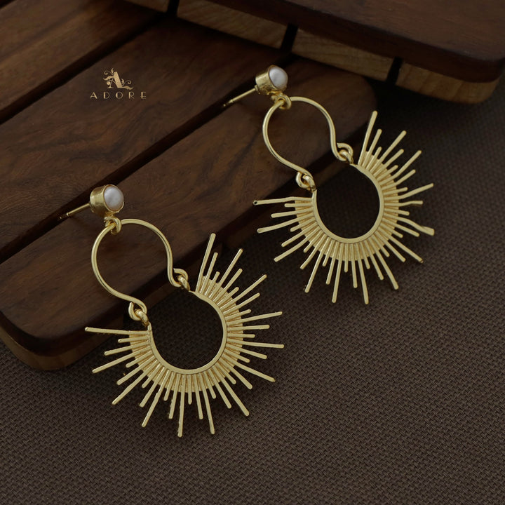 Pearly Golden Sun Earring