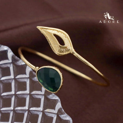 Abriana Glossy Leafy Bangle